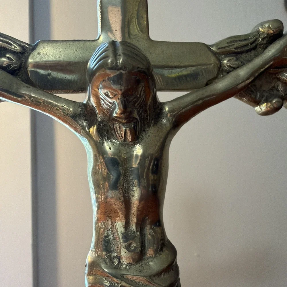 Large Vintage MCM Jesus Christ Solid Brass Cross Tabletop Standing 15
